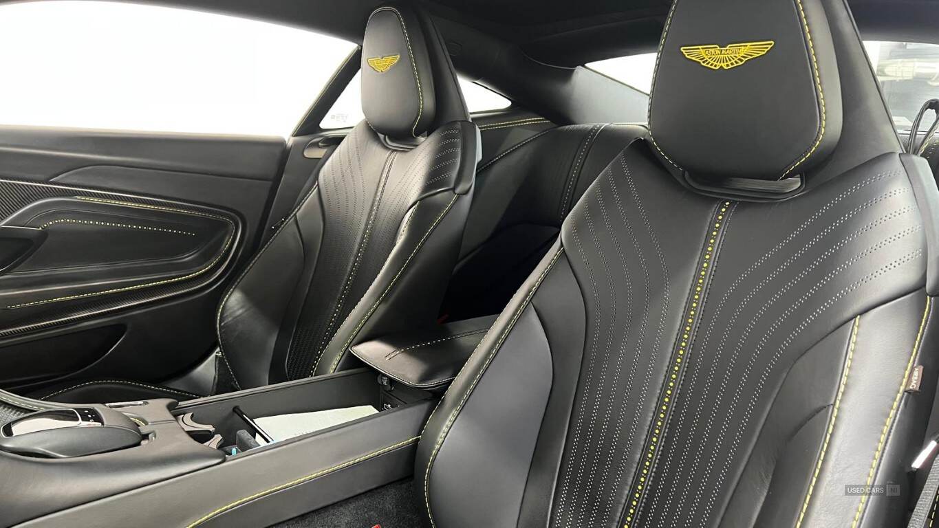  2018 Aston Martin DB11 Base