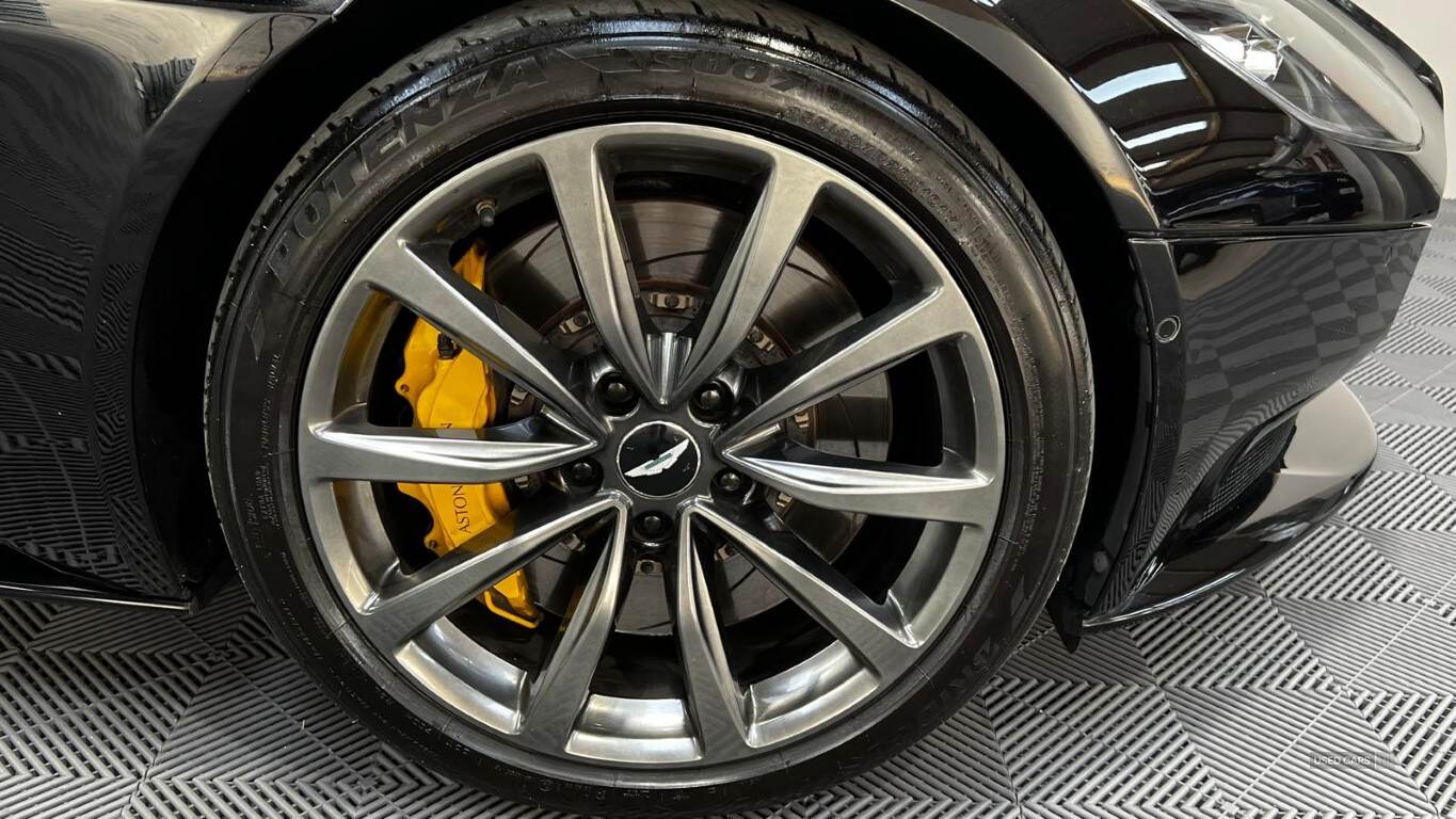  2018 Aston Martin DB11 Base