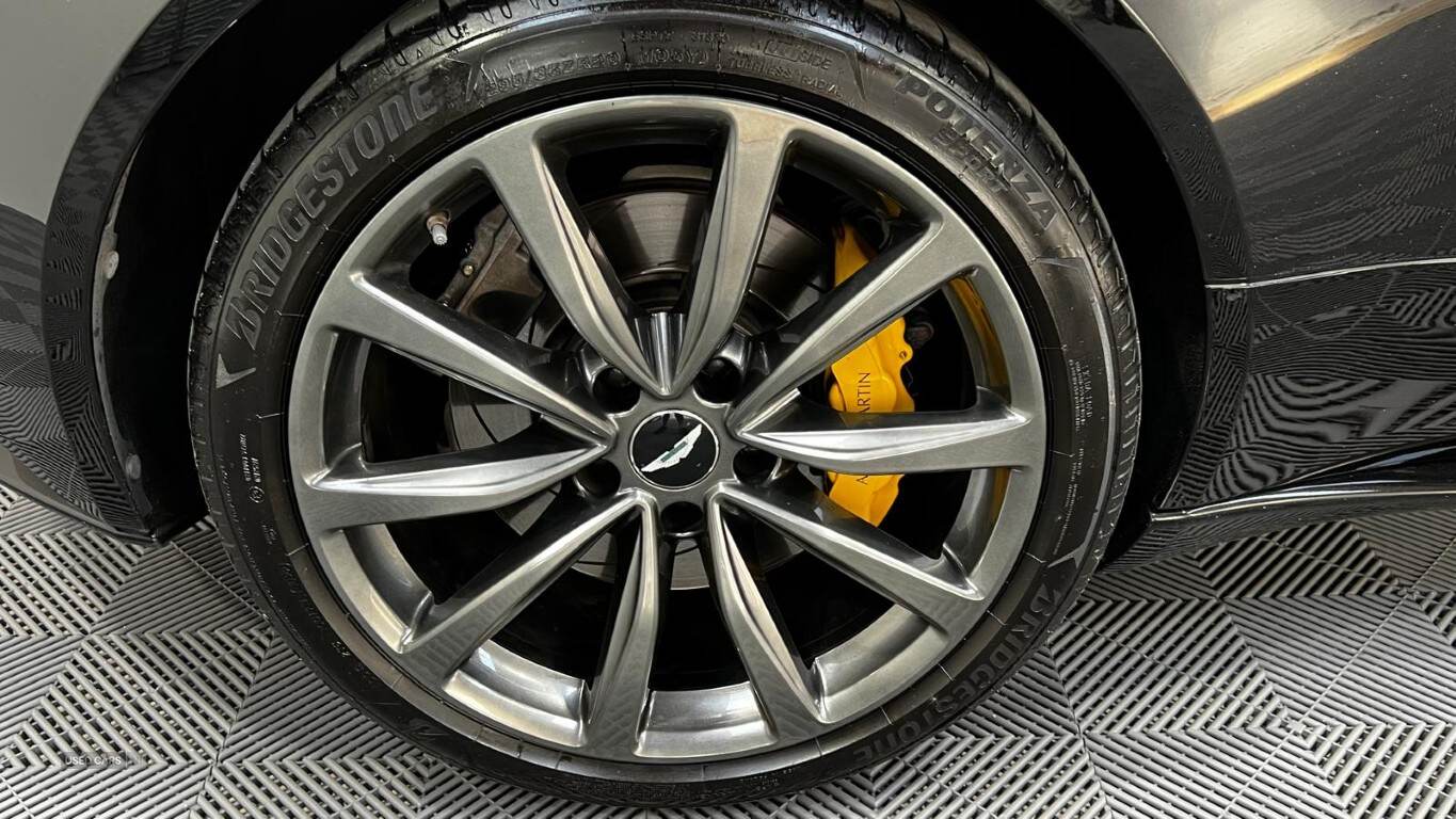  2018 Aston Martin DB11 Base