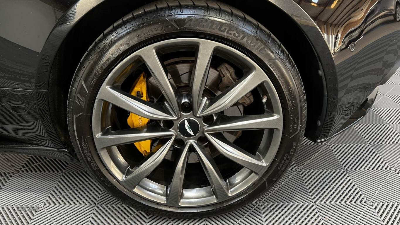  2018 Aston Martin DB11 Base
