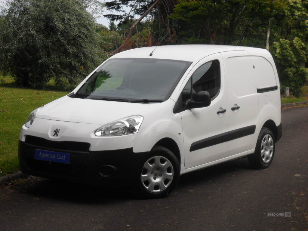 Main Car