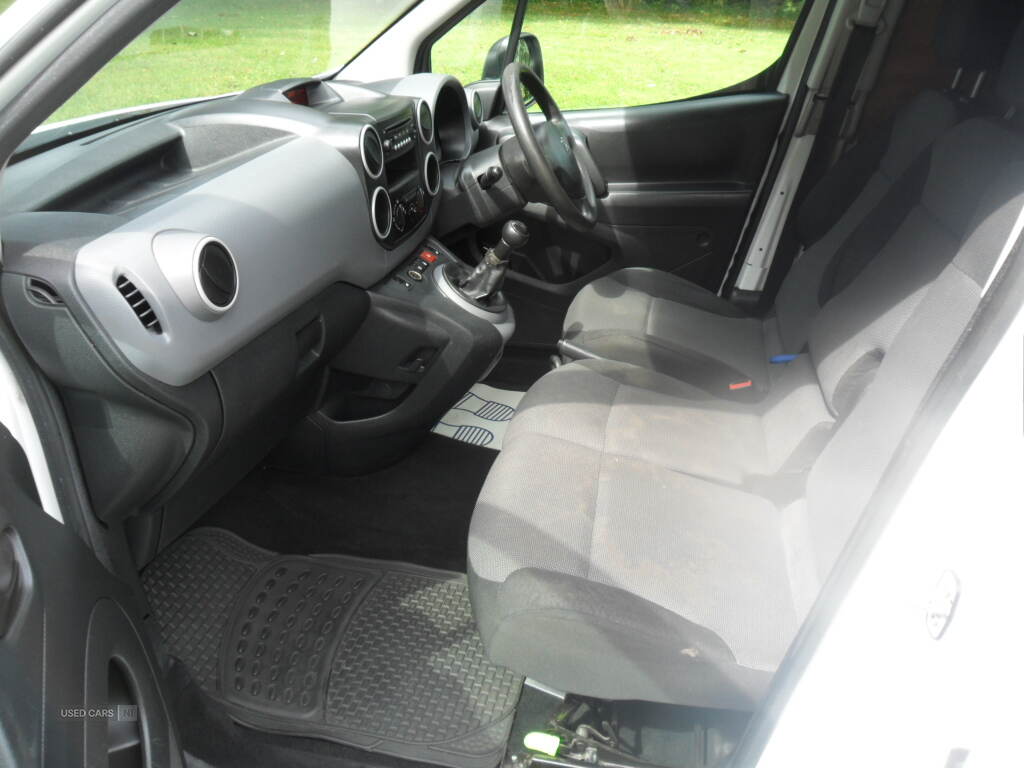 Car Thumbnail 13