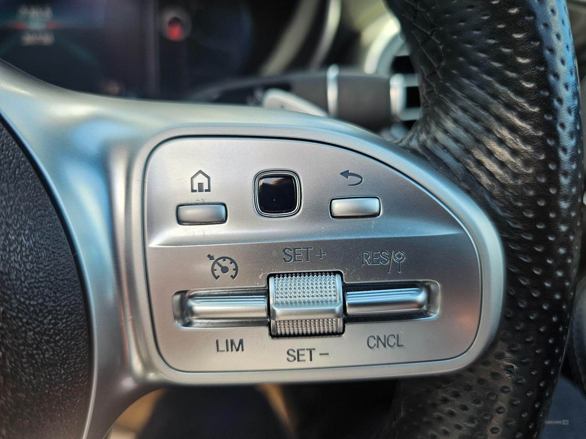 Jan 2020 Mercedes-Benz C Class C300d AMG Line Edition Premium Plus 4dr 9G-Tronic