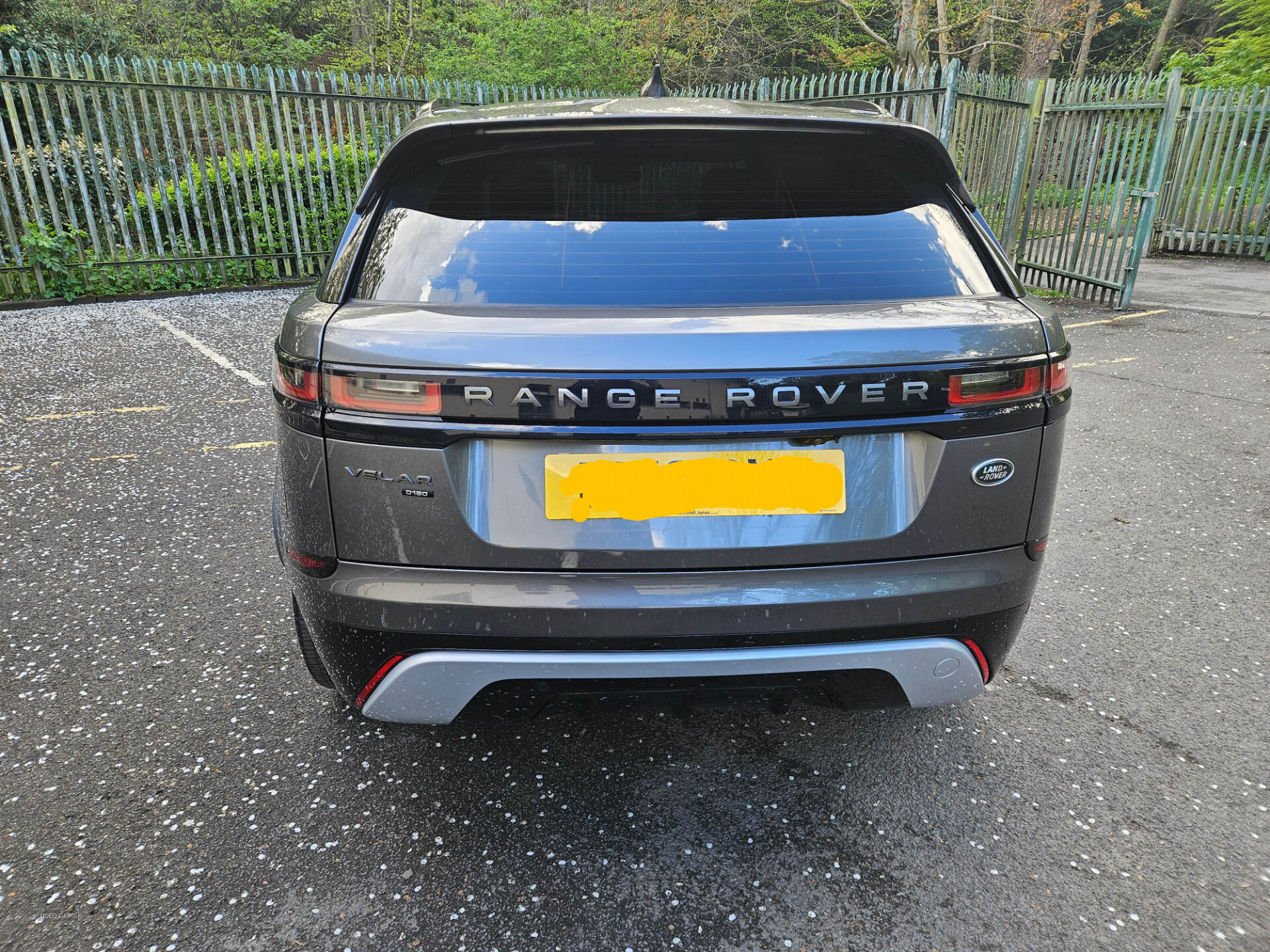 Apr 2019 Land Rover Range Rover Velar 2.0 D180 R-Dynamic 5dr Auto