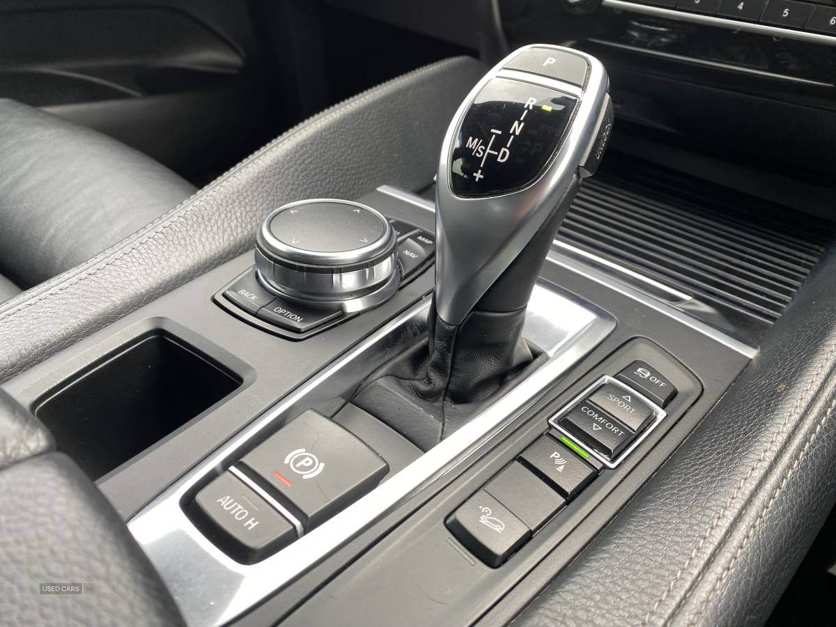 Jun 2017 BMW X6 xDrive40d M Sport 5dr Step Auto