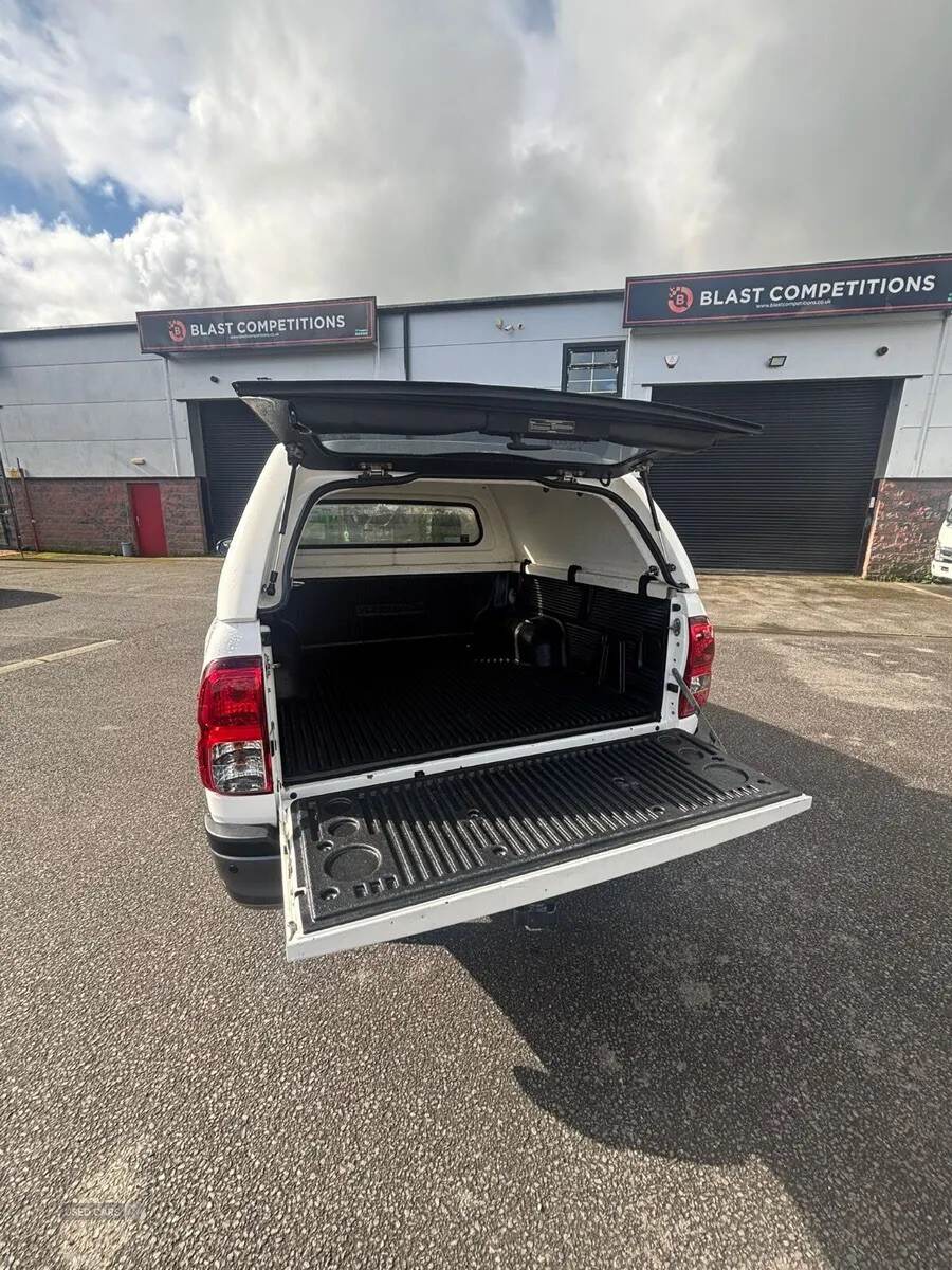 Mar 2019 Toyota Hilux Active D/Cab Pick Up 2.4 D-4D