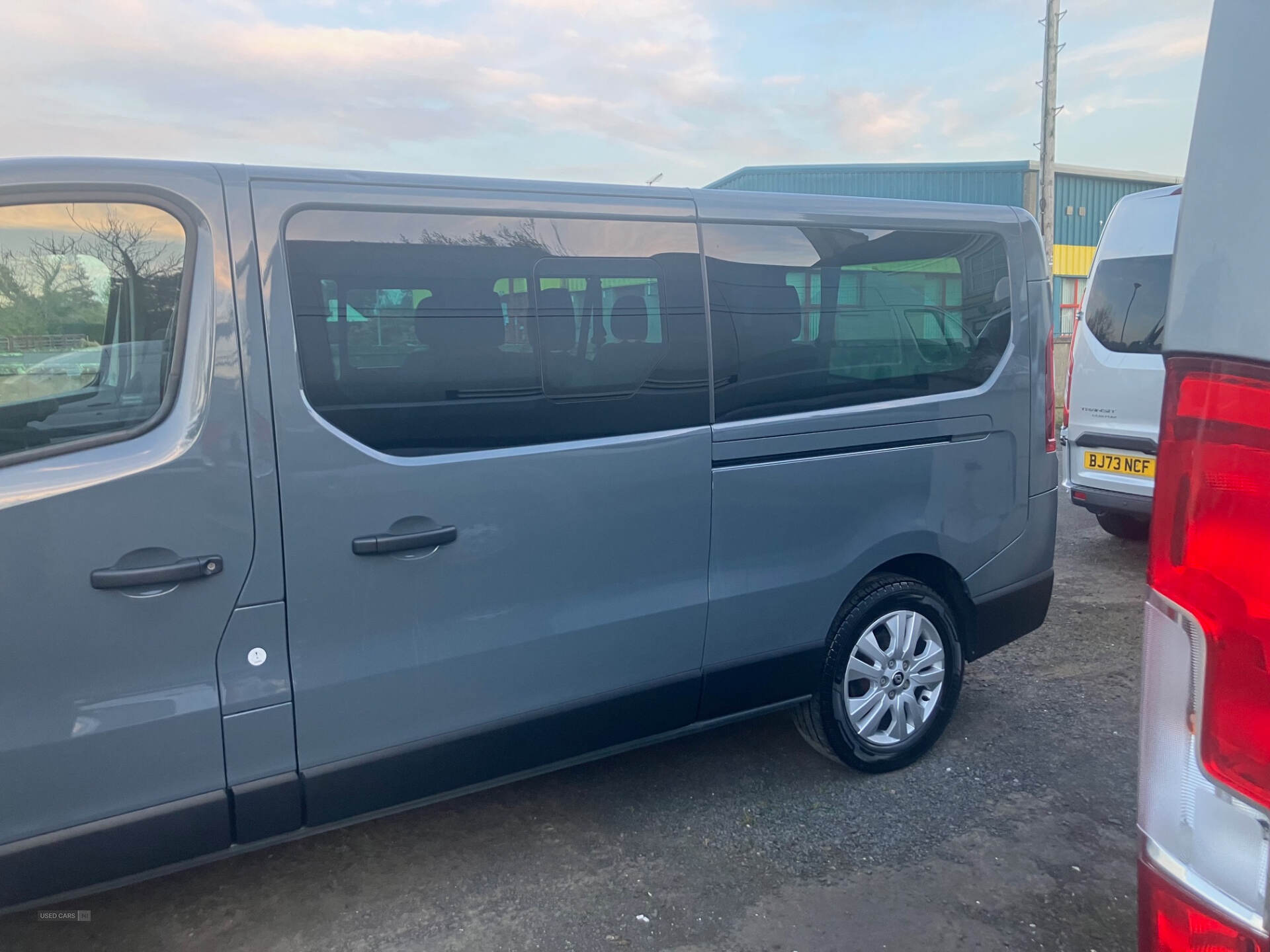 Jun 2024 Renault Trafic LL30 Blue dCi 170 Extra [Safety] 9 Seater EDC