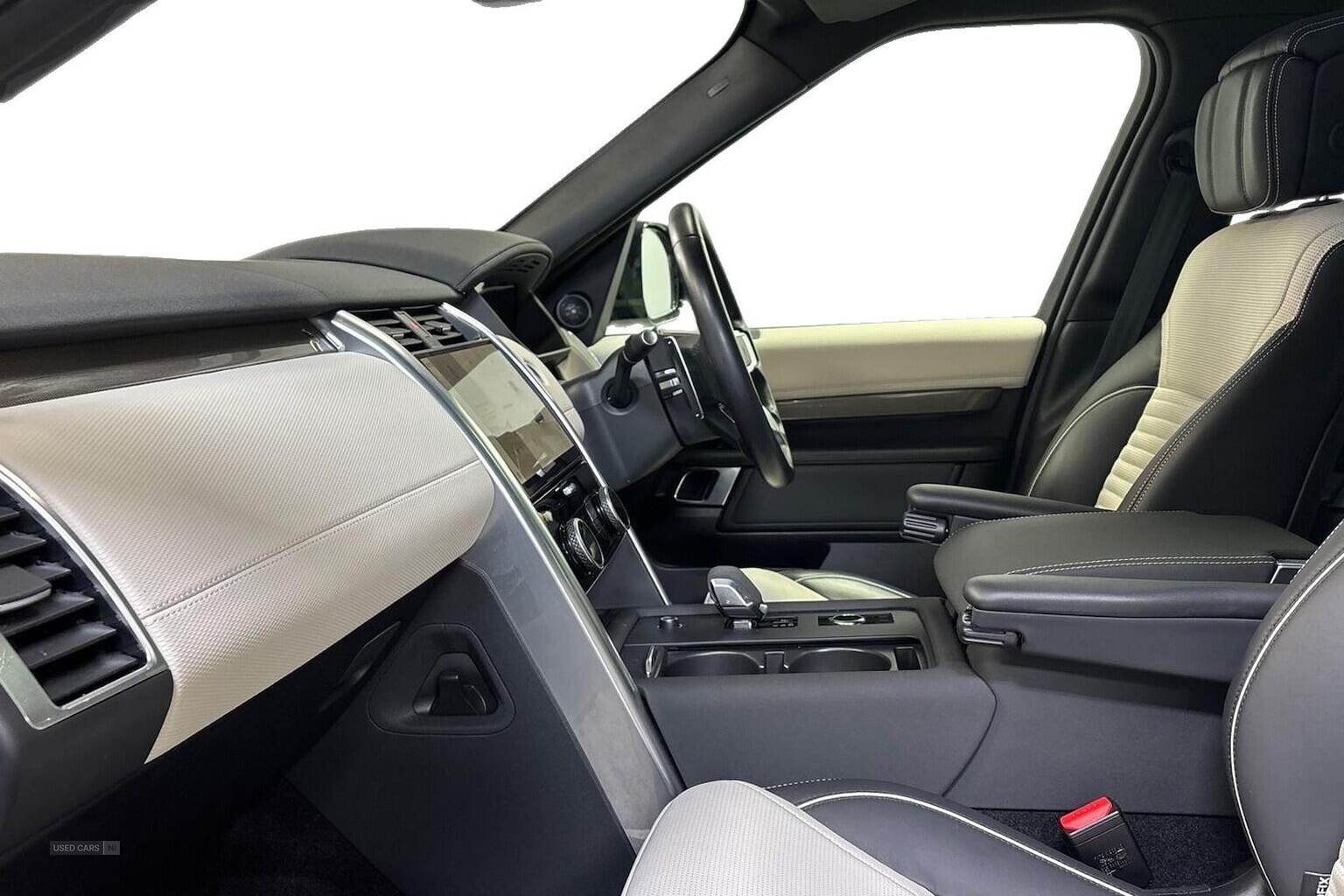Jun 2022 Land Rover Discovery 3.0 D300 Metropolitan Edition 5Dr Auto