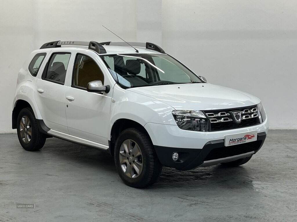 May 2015 Dacia Duster 1.5 dCi 110 Laureate 5dr