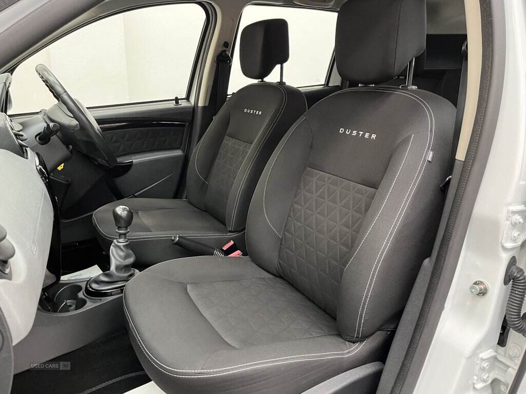 May 2015 Dacia Duster 1.5 dCi 110 Laureate 5dr