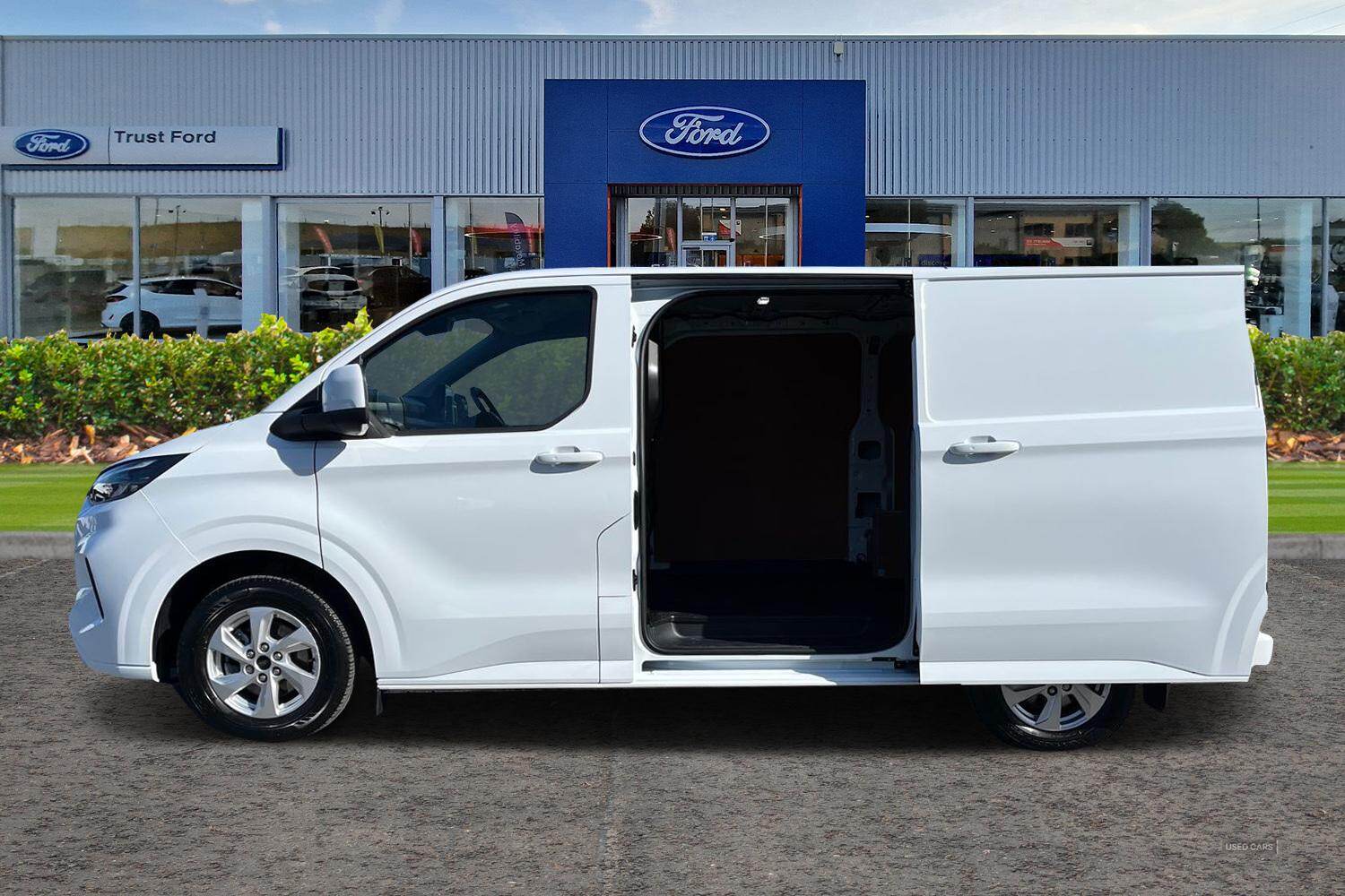 May 2024 Ford Transit Custom 2.0 EcoBlue 136ps H1 Van Limited