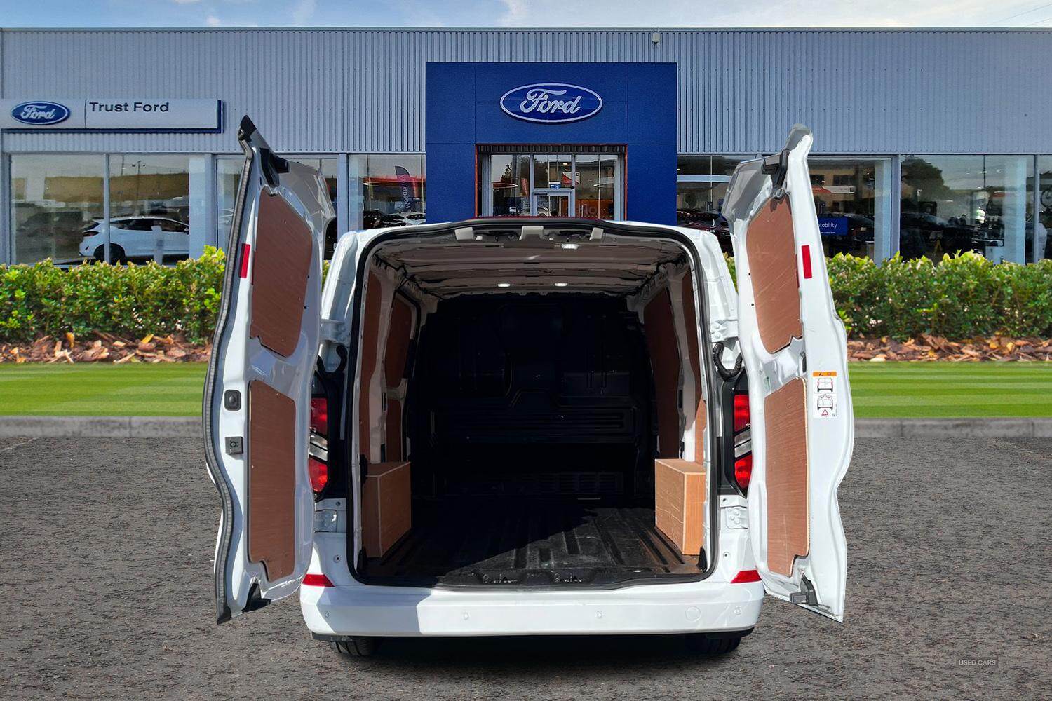 May 2024 Ford Transit Custom 2.0 EcoBlue 136ps H1 Van Limited