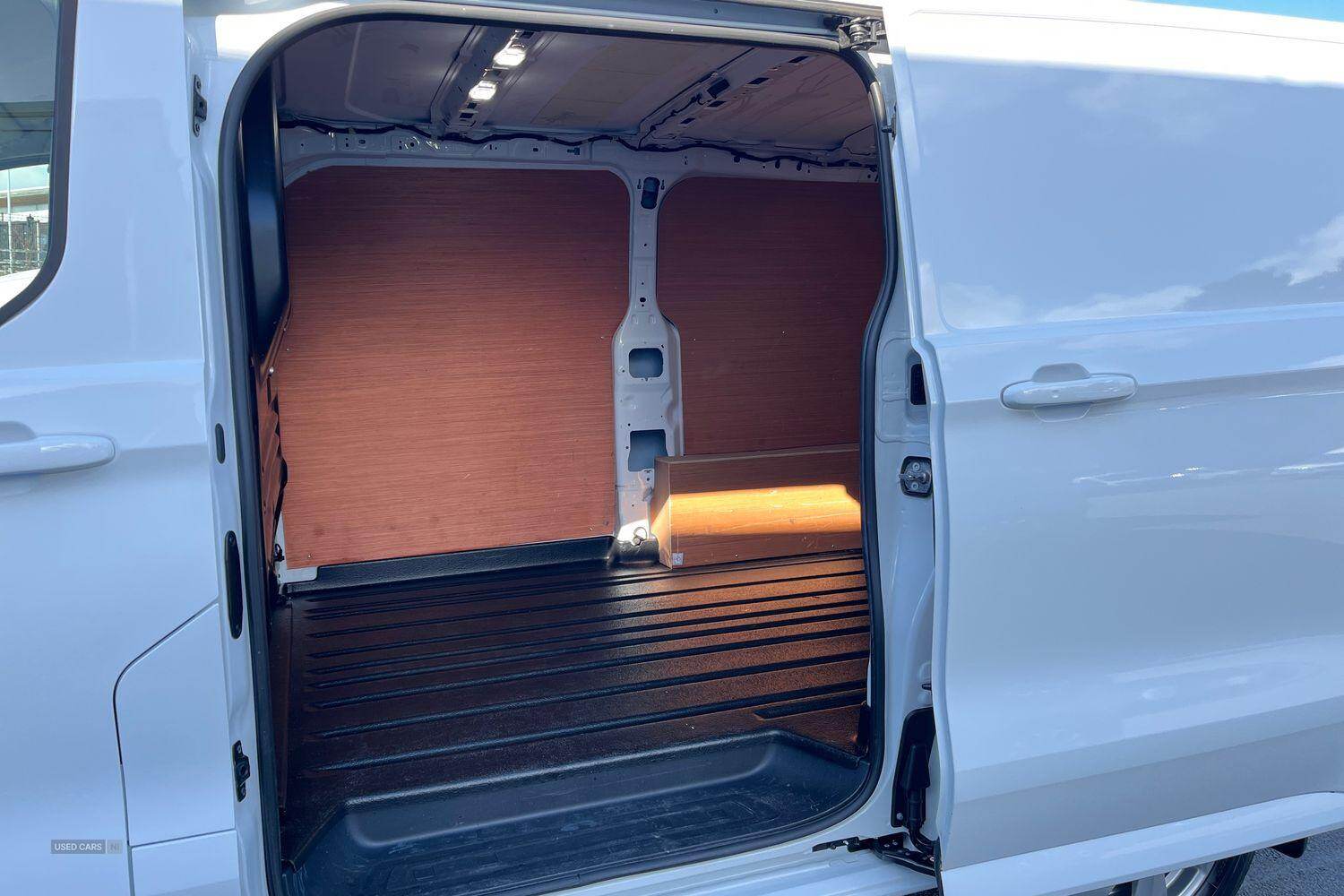 May 2024 Ford Transit Custom 2.0 EcoBlue 136ps H1 Van Limited