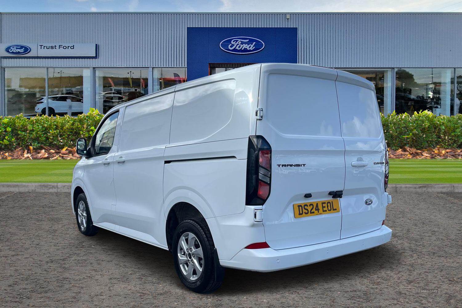 Apr 2024 Ford Transit Custom 2.0 EcoBlue 136ps H1 Van Limited