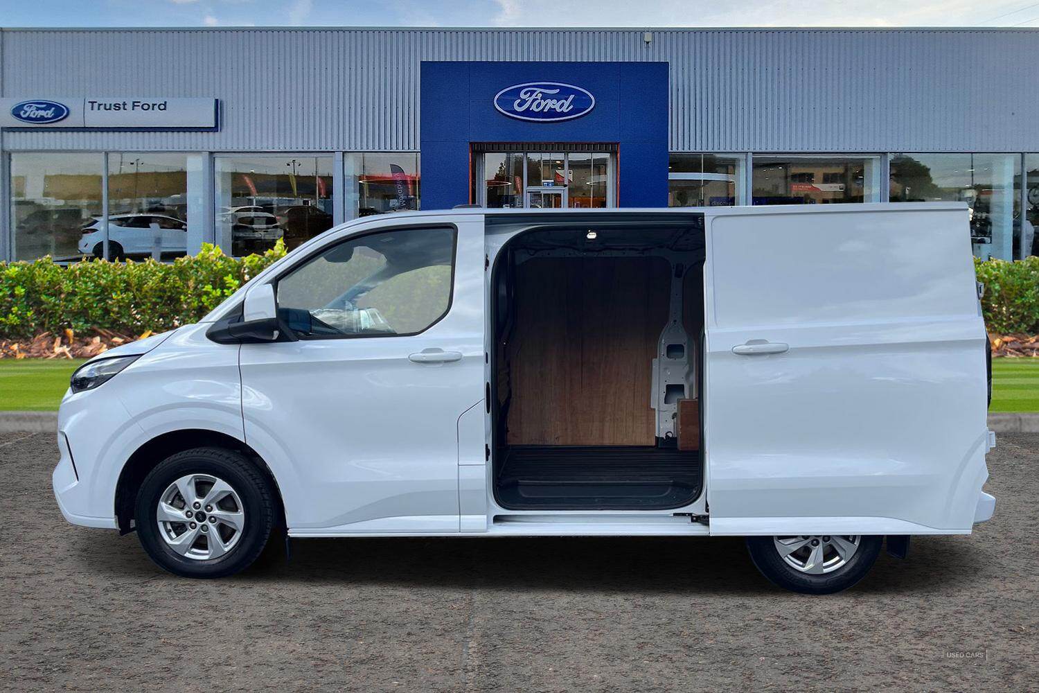Apr 2024 Ford Transit Custom 2.0 EcoBlue 136ps H1 Van Limited