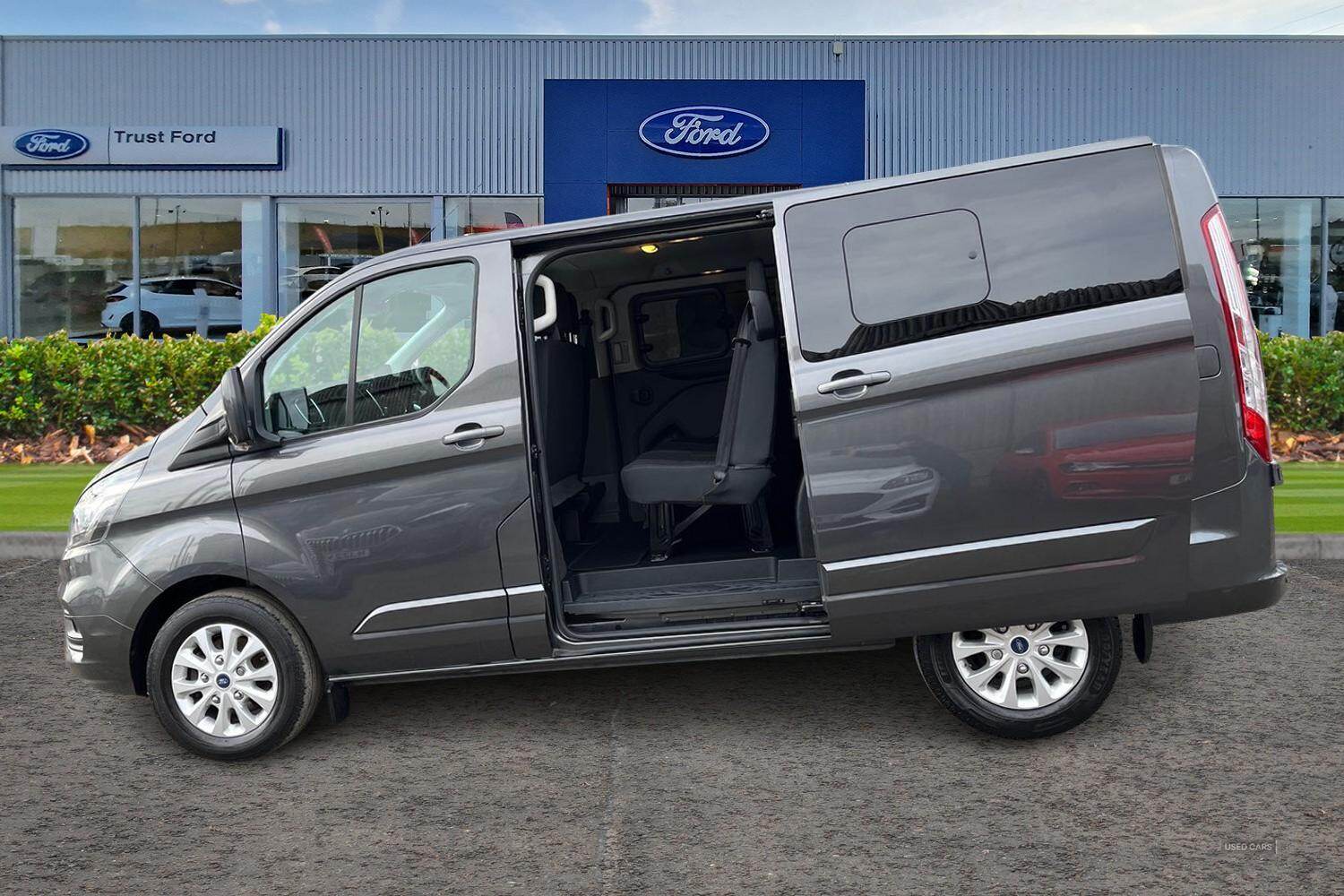 Nov 2022 Ford Transit Custom 2.0 EcoBlue 170ps Low Roof D/Cab Limited Van Auto