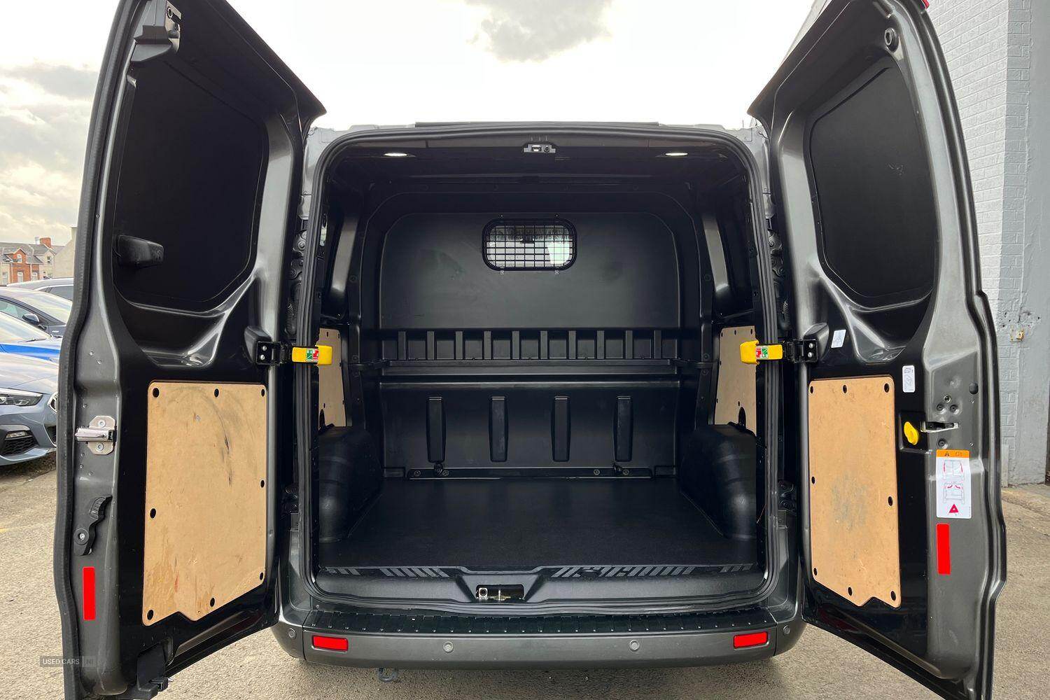 Nov 2022 Ford Transit Custom 2.0 EcoBlue 170ps Low Roof D/Cab Limited Van Auto