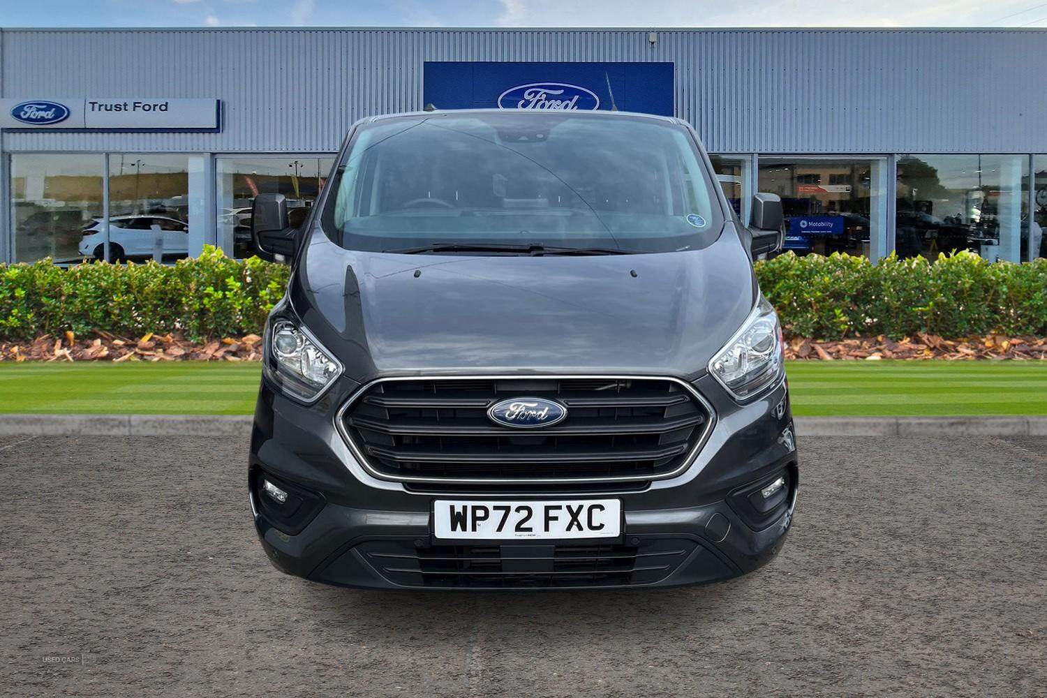 Nov 2022 Ford Transit Custom 2.0 EcoBlue 170ps Low Roof D/Cab Limited Van Auto