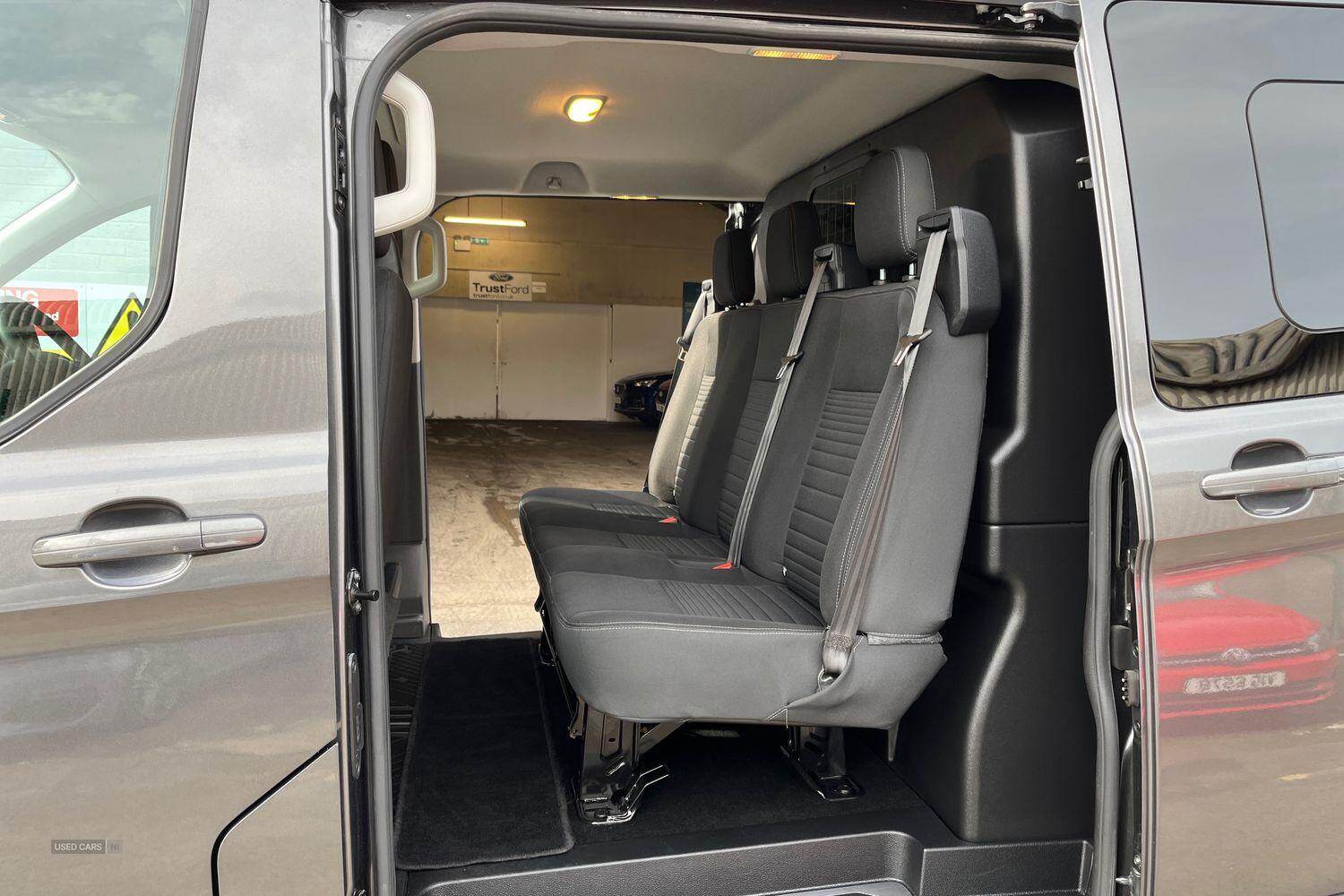 Nov 2022 Ford Transit Custom 2.0 EcoBlue 170ps Low Roof D/Cab Limited Van Auto