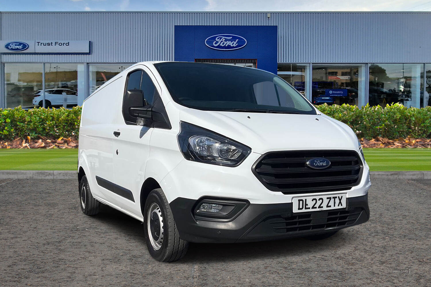 Jul 2022 Ford Transit Custom 2.0 EcoBlue 130ps Low Roof Leader Van