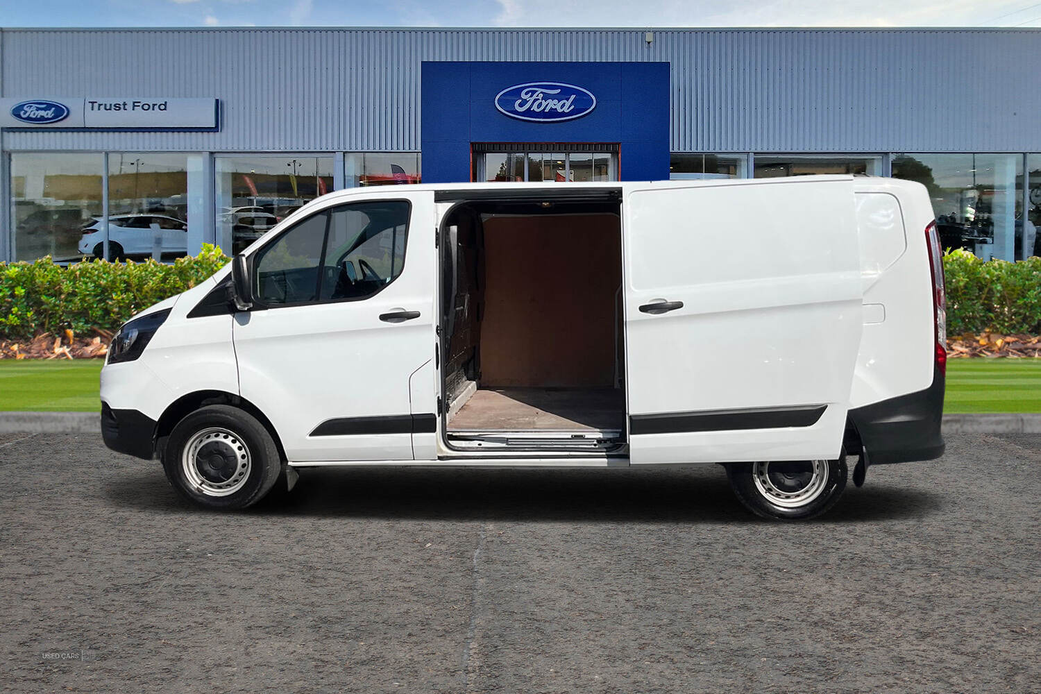 Jul 2022 Ford Transit Custom 2.0 EcoBlue 130ps Low Roof Leader Van