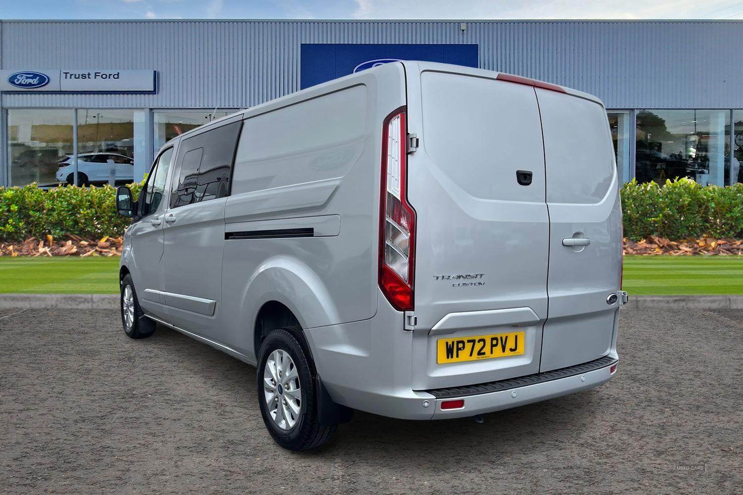Nov 2022 Ford Transit Custom 2.0 EcoBlue 170ps Low Roof D/Cab Limited Van Auto
