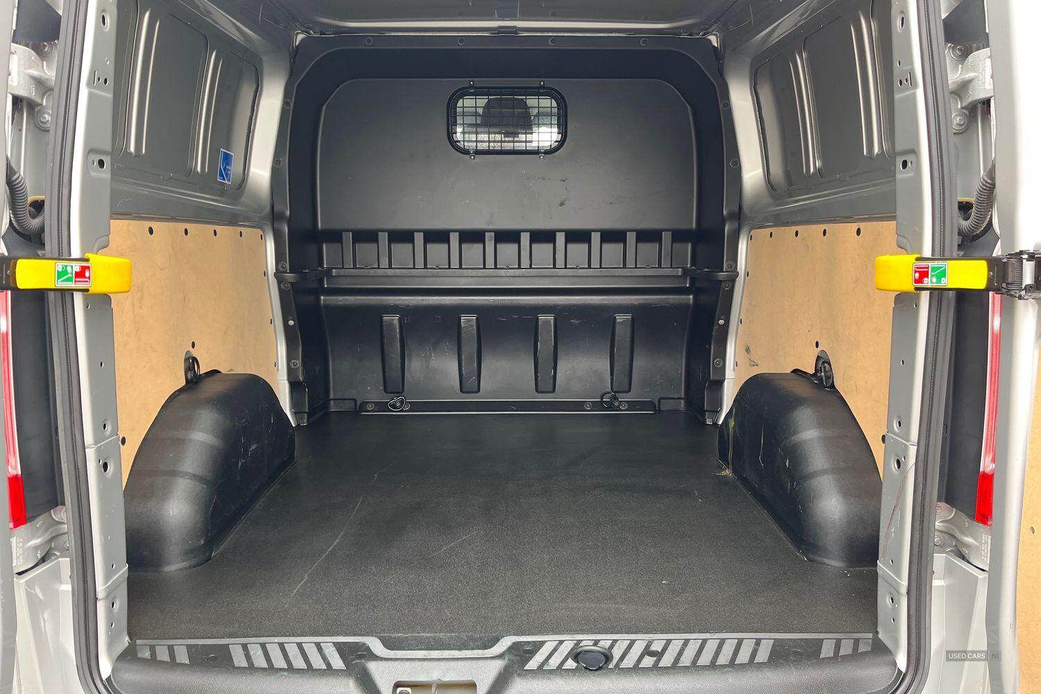 Nov 2022 Ford Transit Custom 2.0 EcoBlue 170ps Low Roof D/Cab Limited Van Auto