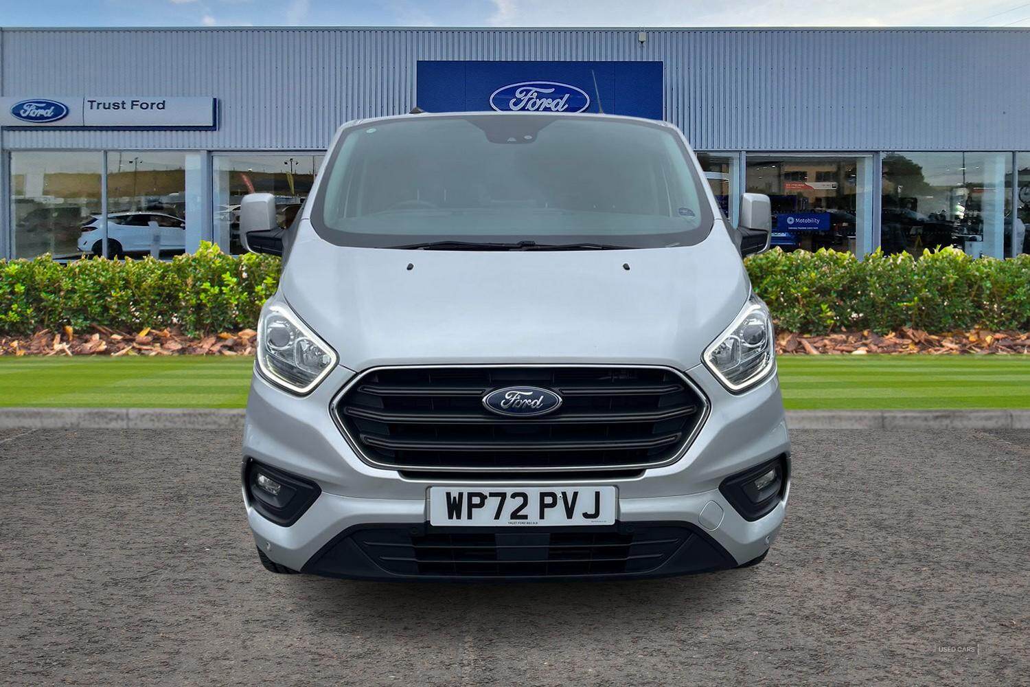 Nov 2022 Ford Transit Custom 2.0 EcoBlue 170ps Low Roof D/Cab Limited Van Auto
