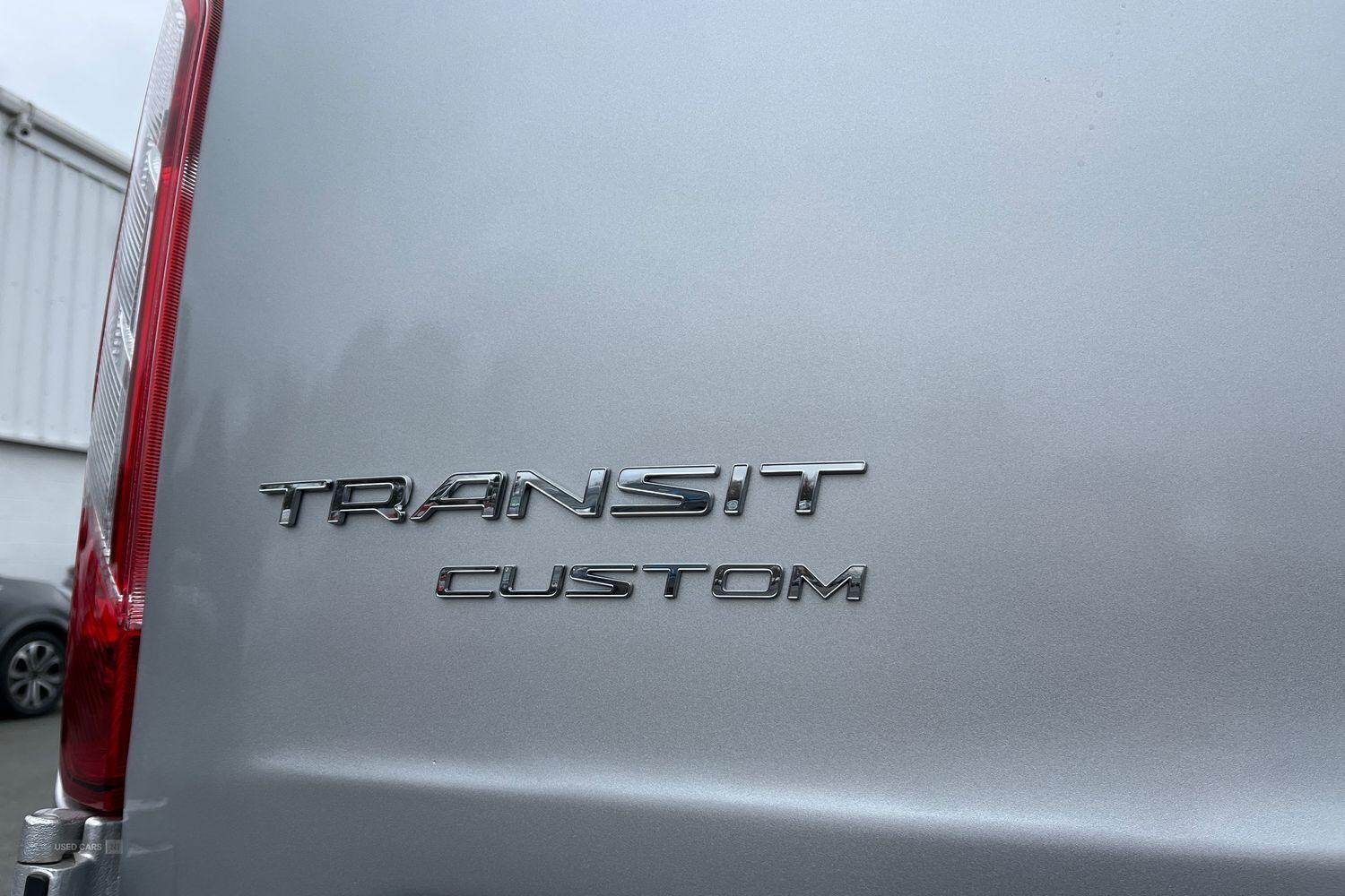 Nov 2022 Ford Transit Custom 2.0 EcoBlue 170ps Low Roof D/Cab Limited Van Auto