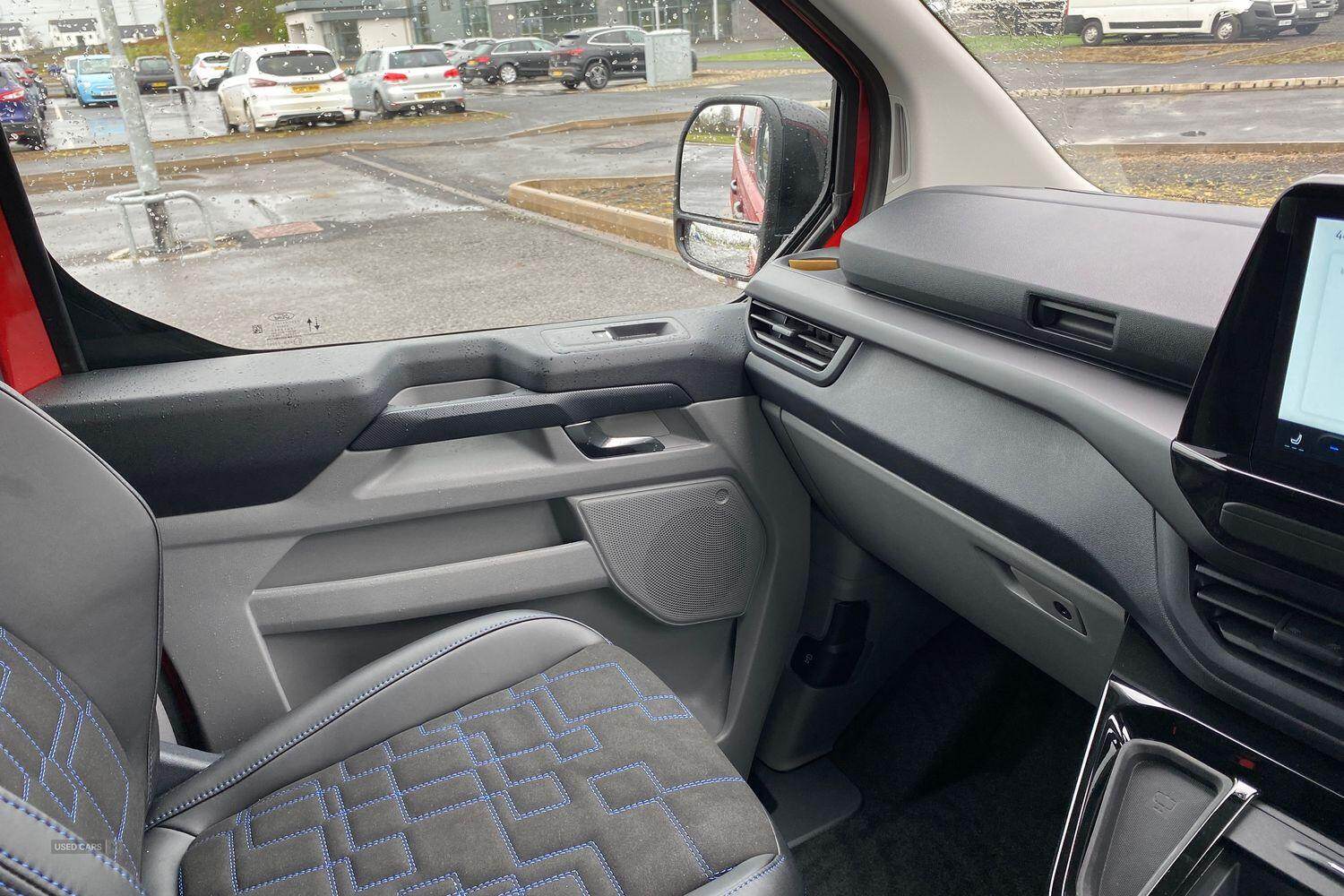 Ford Transit Custom 320 MSRT AUTO L1 SWB Double Cab In Van 2.0 170PS 8SPD AUTO 6.2 AWD Low Roof, LIFTGATE REAR CARGO, TOW BAR
