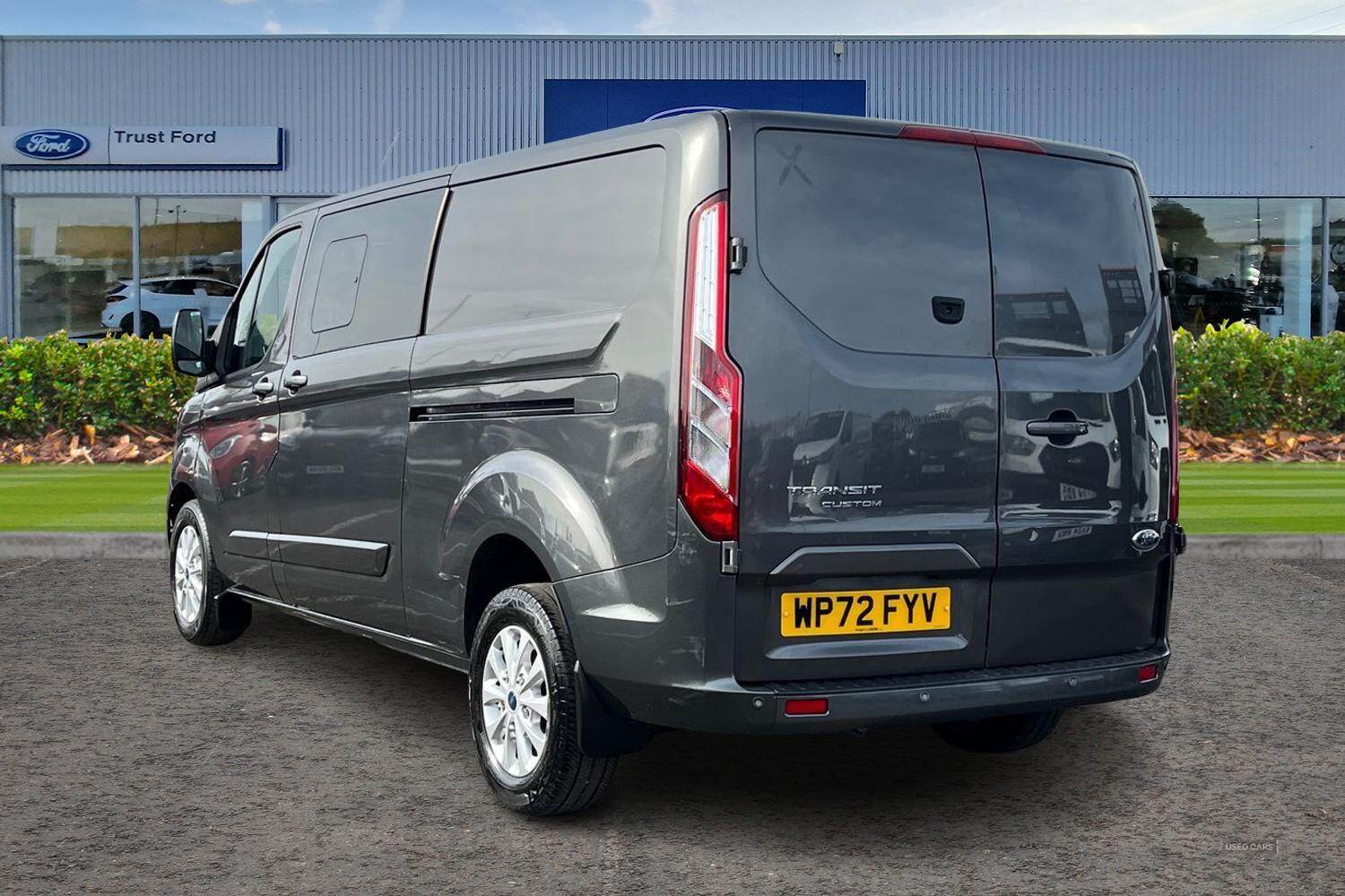Nov 2022 Ford Transit Custom 2.0 EcoBlue 170ps Low Roof D/Cab Limited Van Auto