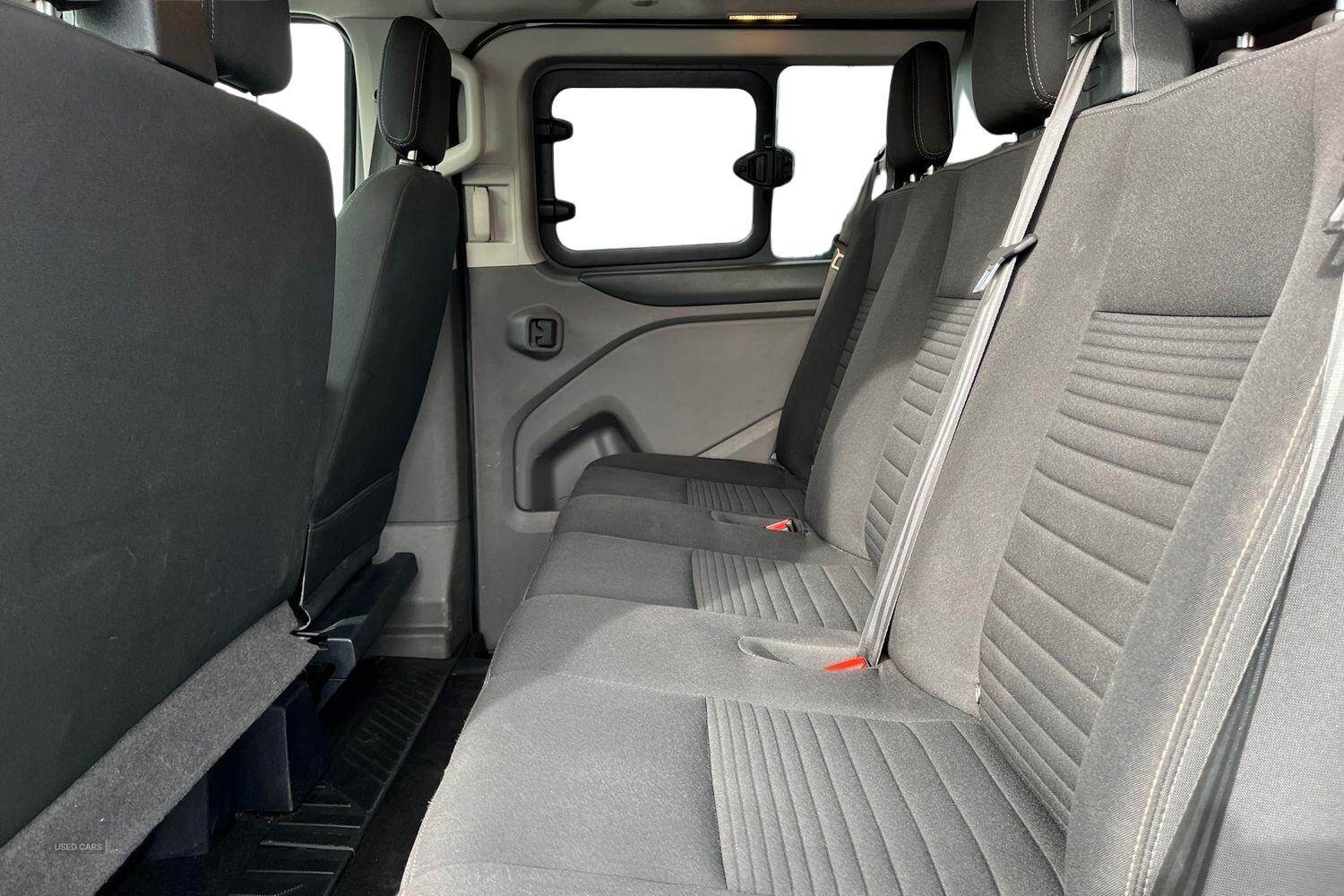 Nov 2022 Ford Transit Custom 2.0 EcoBlue 170ps Low Roof D/Cab Limited Van Auto