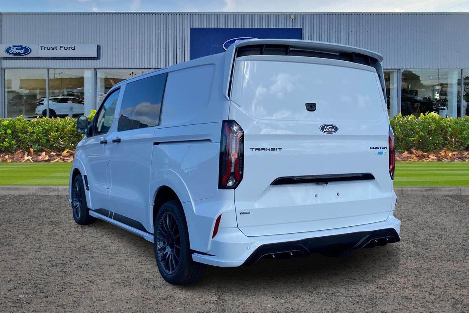 Ford Transit Custom 320 MSRT AUTO L1 SWB Double Cab In Van 2.5 232PS PHEV CVT 6.2 FWD Low Roof, LIFTGATE REAR DOOR