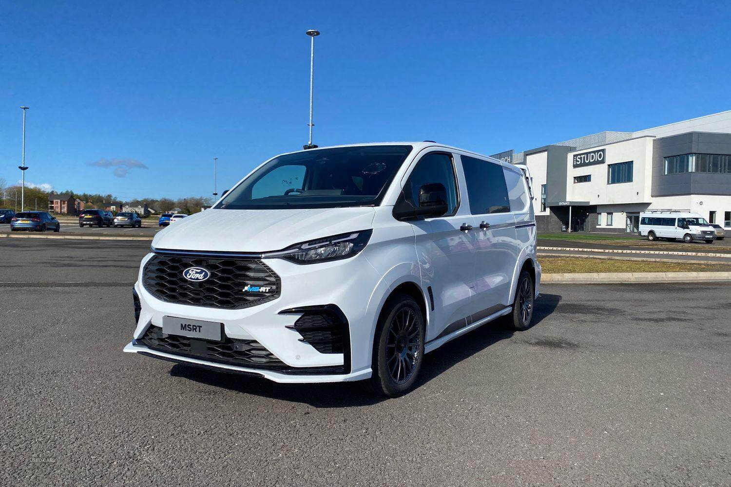 Ford Transit Custom 320 MSRT AUTO L1 SWB Double Cab In Van 2.5 232PS PHEV CVT 6.2 FWD Low Roof, LIFTGATE REAR DOOR