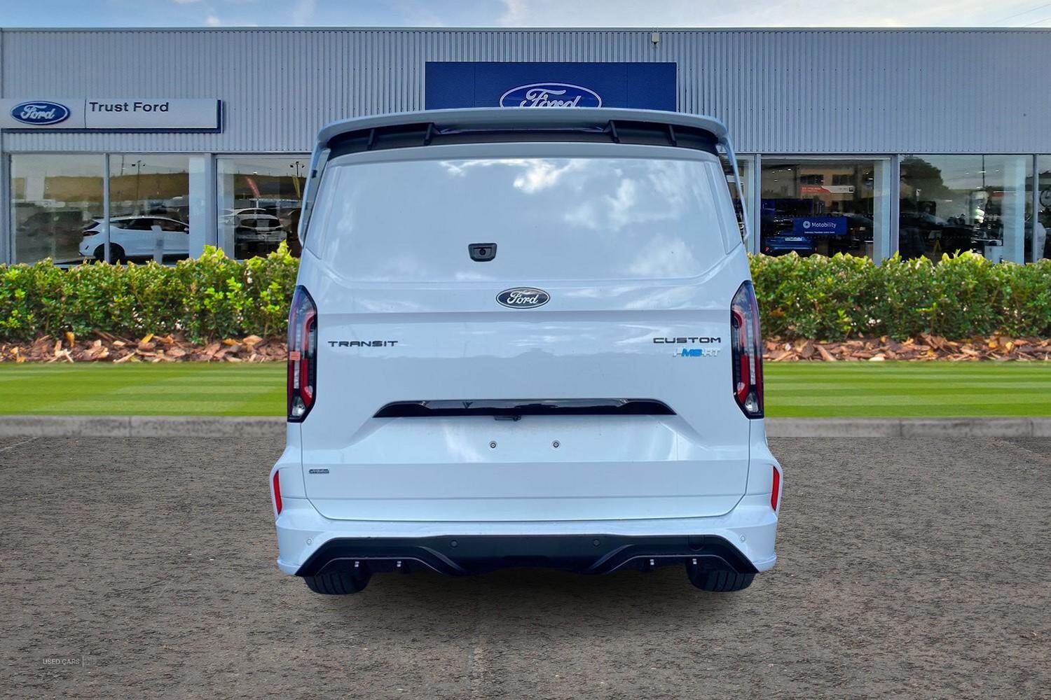 Ford Transit Custom 320 MSRT AUTO L1 SWB Double Cab In Van 2.5 232PS PHEV CVT 6.2 FWD Low Roof, LIFTGATE REAR DOOR
