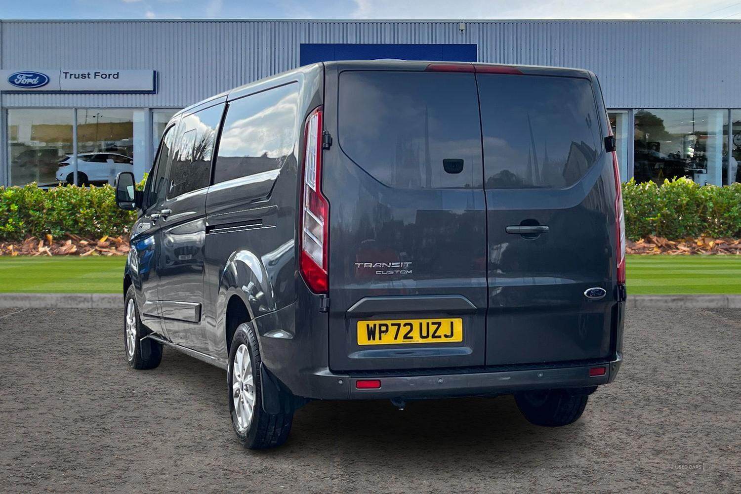 Nov 2022 Ford Transit Custom 2.0 EcoBlue 170ps Low Roof D/Cab Limited Van Auto