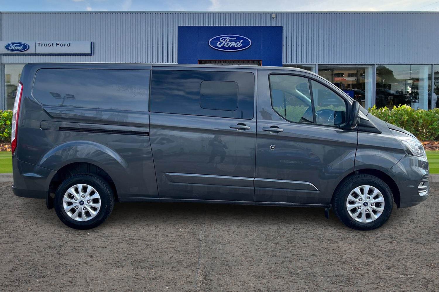 Nov 2022 Ford Transit Custom 2.0 EcoBlue 170ps Low Roof D/Cab Limited Van Auto