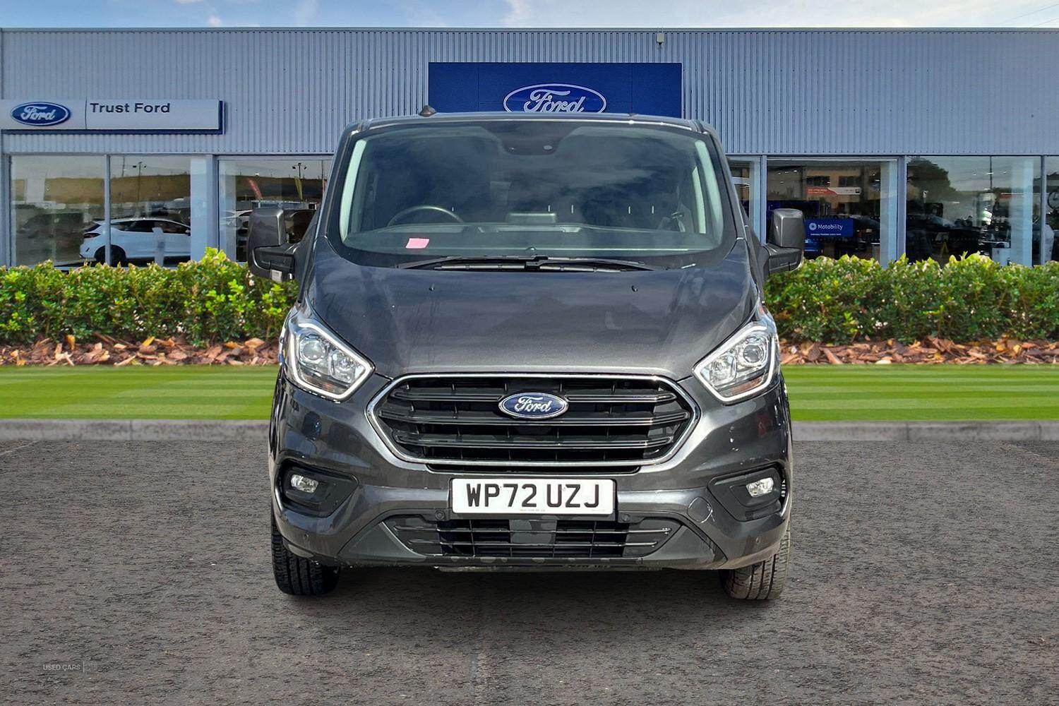 Nov 2022 Ford Transit Custom 2.0 EcoBlue 170ps Low Roof D/Cab Limited Van Auto