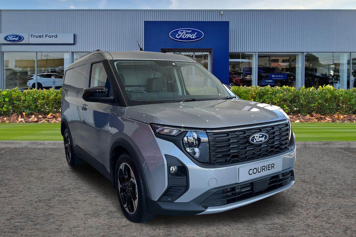 Ford Transit Courier Active 1.5 EcoBlue 100PS 6.2 6SPD Manual, FRONT AND REAR MUDFLAPS, LED LOAD LIGHTS, SAT NAV, IN STOCK