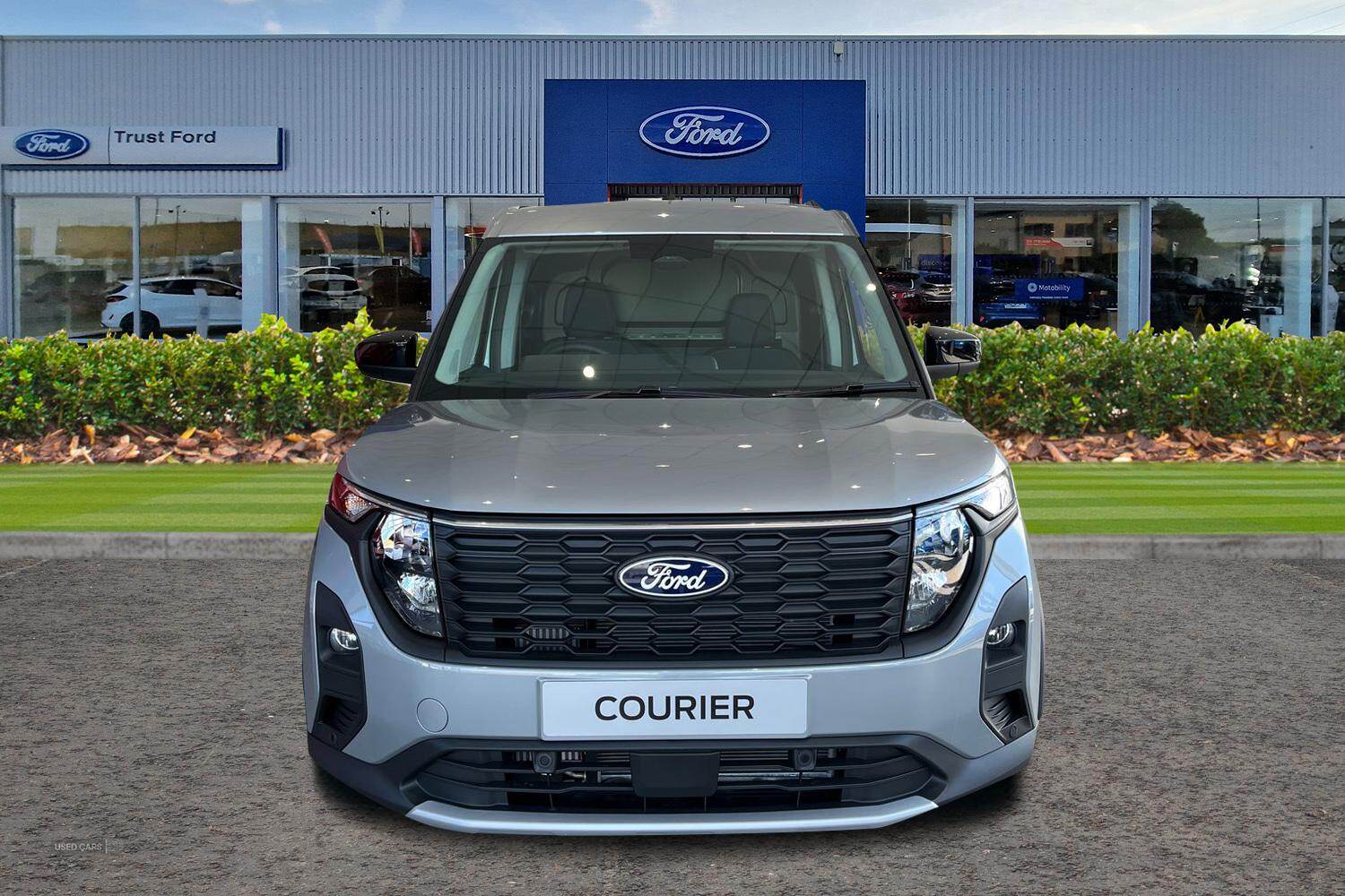 Ford Transit Courier Active 1.5 EcoBlue 100PS 6.2 6SPD Manual, FRONT AND REAR MUDFLAPS, LED LOAD LIGHTS, SAT NAV, IN STOCK