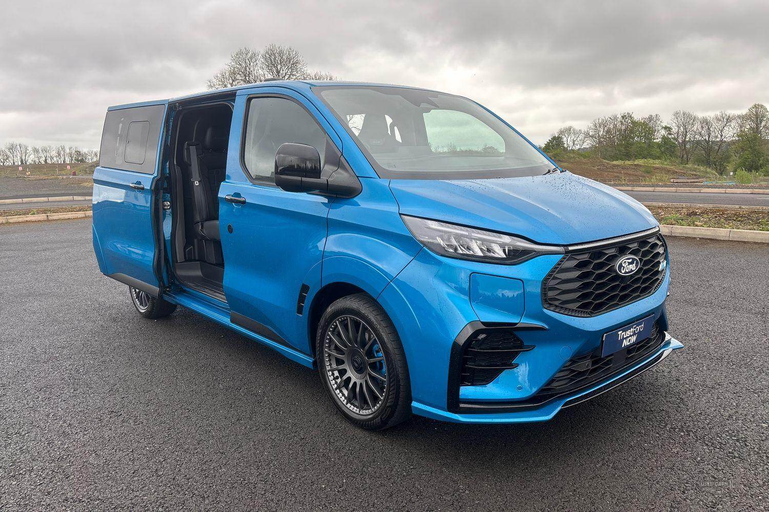 Oct 2024 Ford Transit Custom 210kW 65kWh H1 Double Cab Van MS-RT Auto