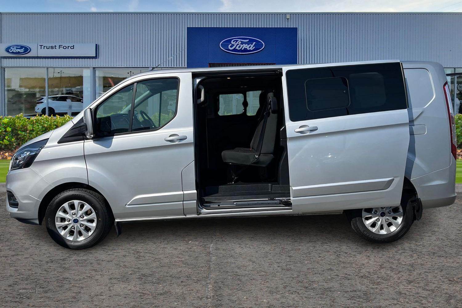 Nov 2022 Ford Transit Custom 2.0 EcoBlue 170ps Low Roof D/Cab Limited Van Auto