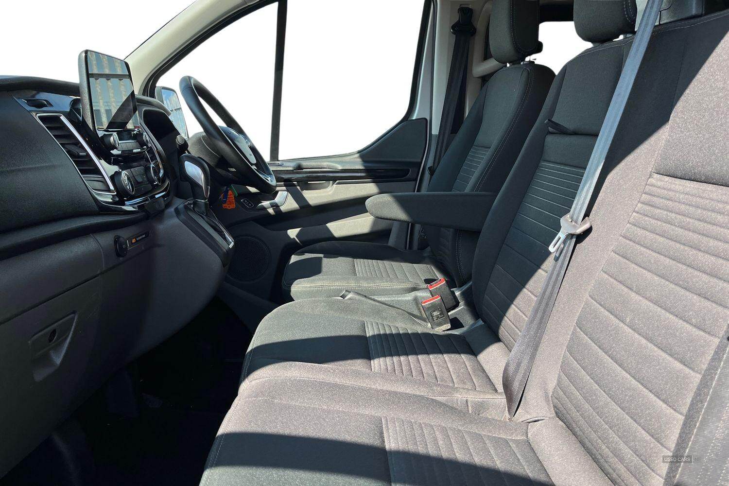 Nov 2022 Ford Transit Custom 2.0 EcoBlue 170ps Low Roof D/Cab Limited Van Auto