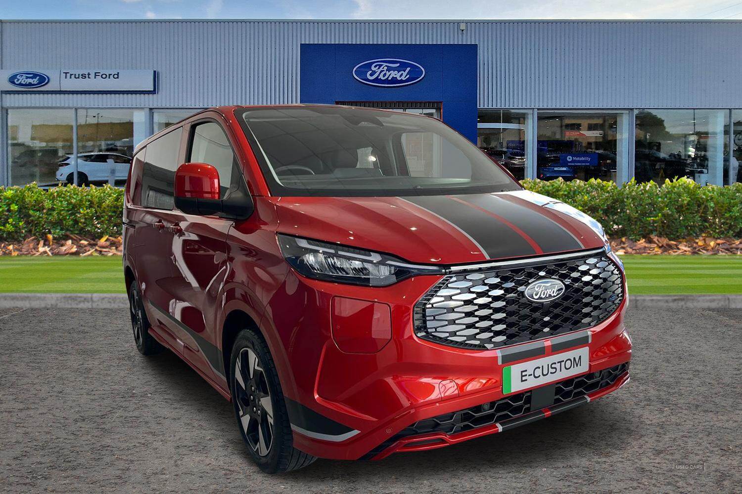 Ford Transit Custom 320 SPORT AUTO L1 SWB Double Cab In Van 65kw 218PS RWD Low Roof, MATTE BLACK 19 INCH ALLOYS, IN STOCK