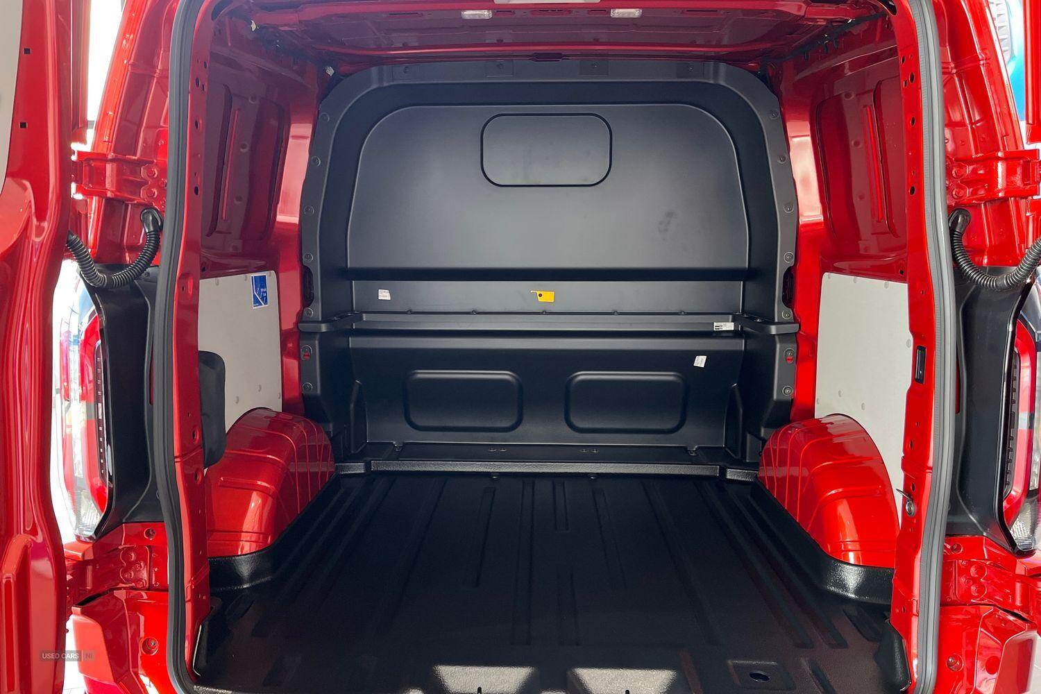 Ford Transit Custom 320 SPORT AUTO L1 SWB Double Cab In Van 65kw 218PS RWD Low Roof, MATTE BLACK 19 INCH ALLOYS, IN STOCK
