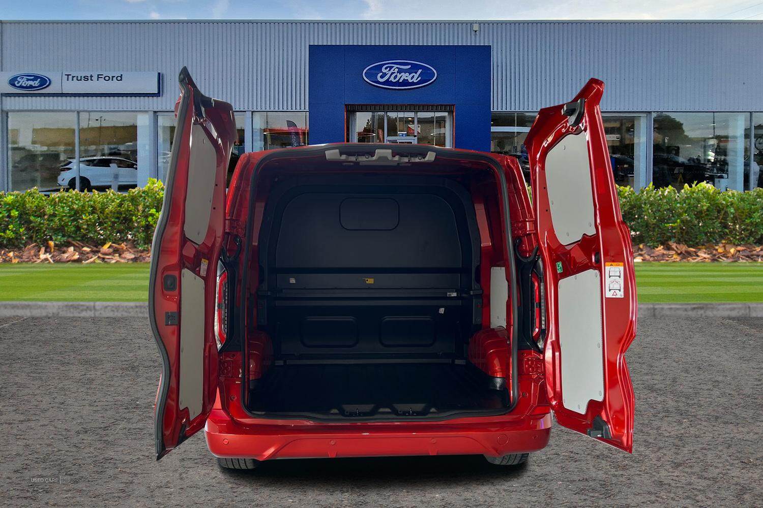 Ford Transit Custom 320 SPORT AUTO L1 SWB Double Cab In Van 65kw 218PS RWD Low Roof, MATTE BLACK 19 INCH ALLOYS, IN STOCK