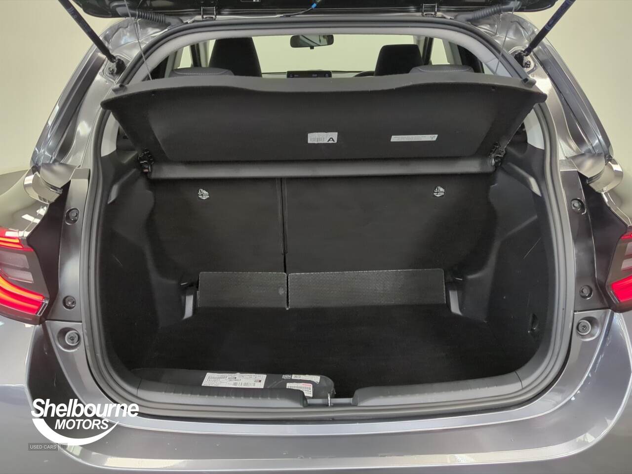 Feb 2022 Toyota Yaris 1.5 Hybrid Design 5dr CVT