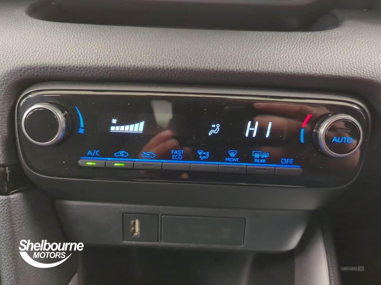 Feb 2022 Toyota Yaris 1.5 Hybrid Design 5dr CVT