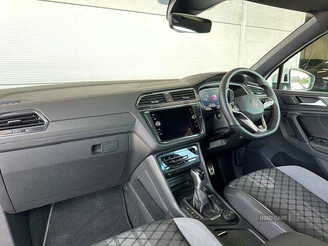 Feb 2023 Volkswagen Tiguan 2.0 TDI 4Motion R-Line 5dr DSG