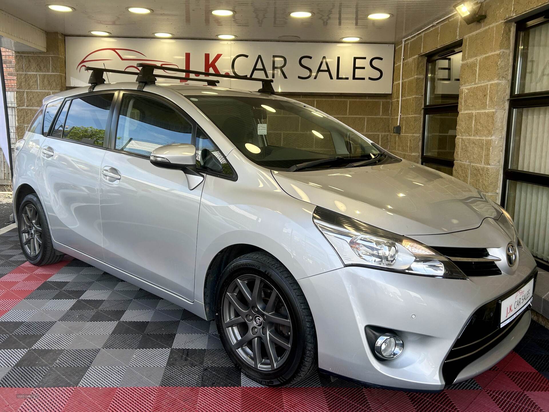 Jan 2016 Toyota Verso 1.6 D-4D Trend 5dr